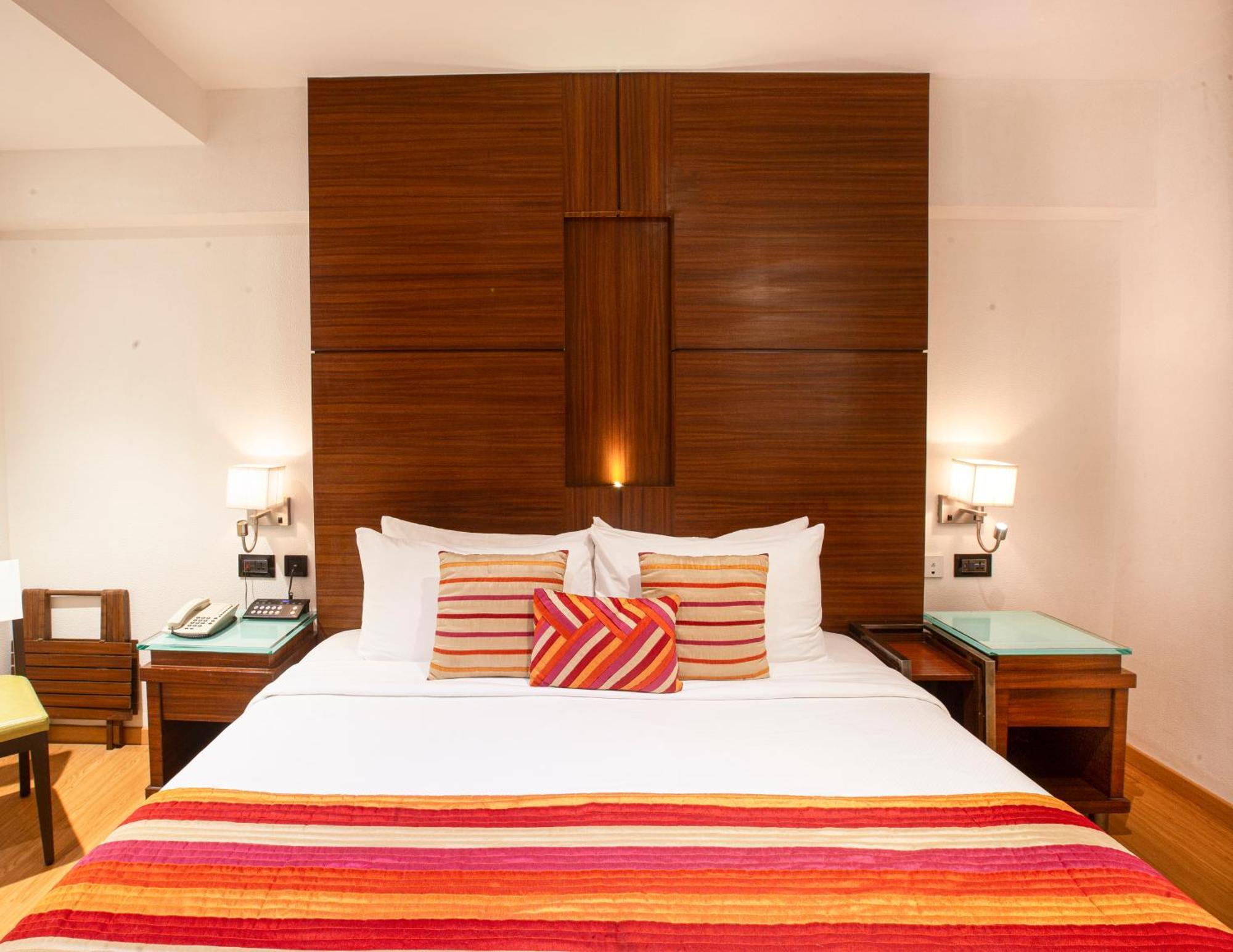 Hotel Bawa Continental, Mumbai